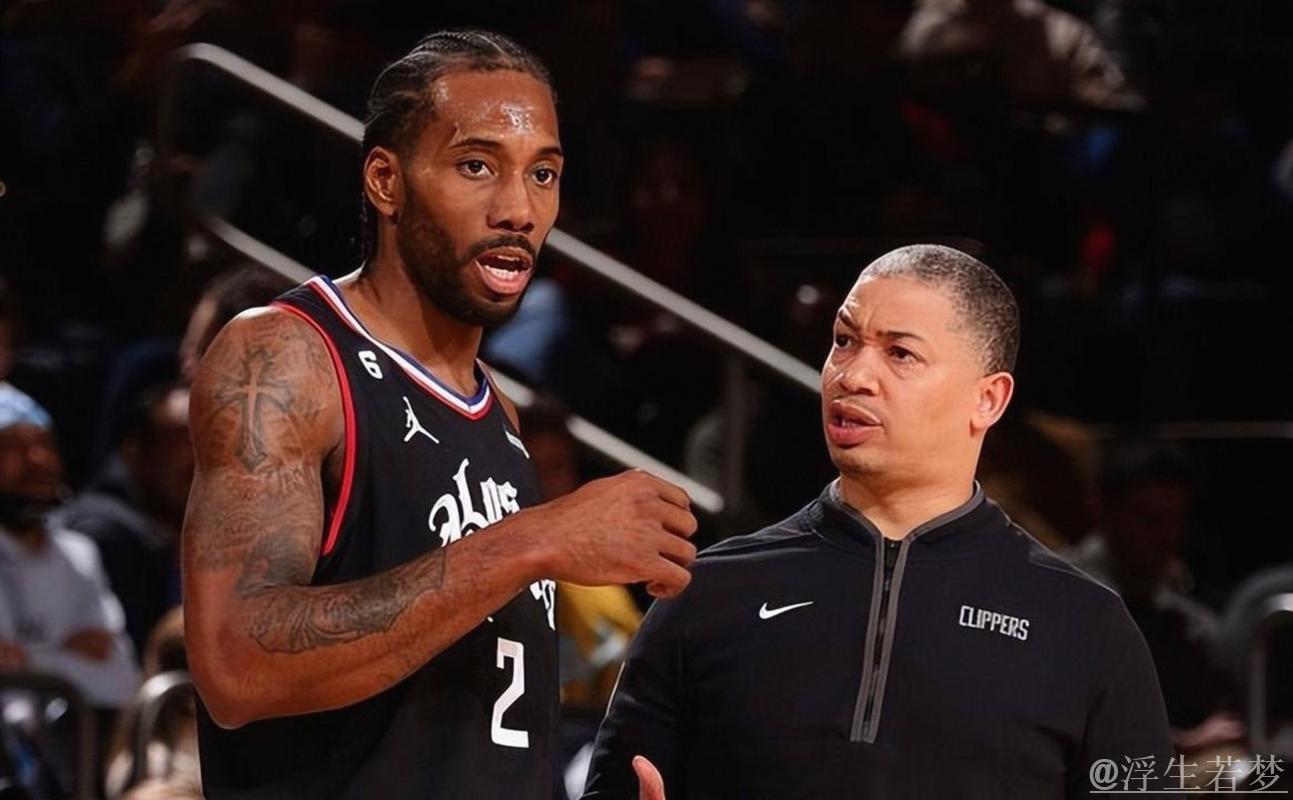 美媒曝光赛后一幕，保罗通道等待道歉， 泰伦卢表情冷漠直接无视保罗